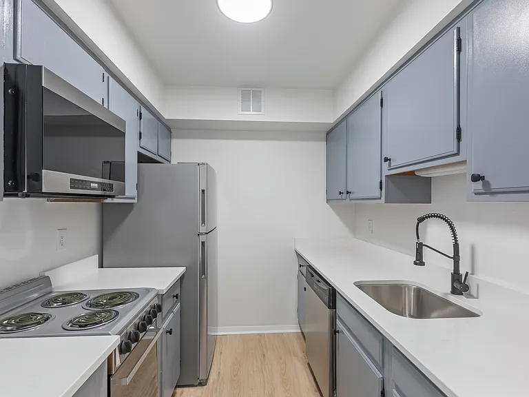The Gallery Apartments — Photo 87
