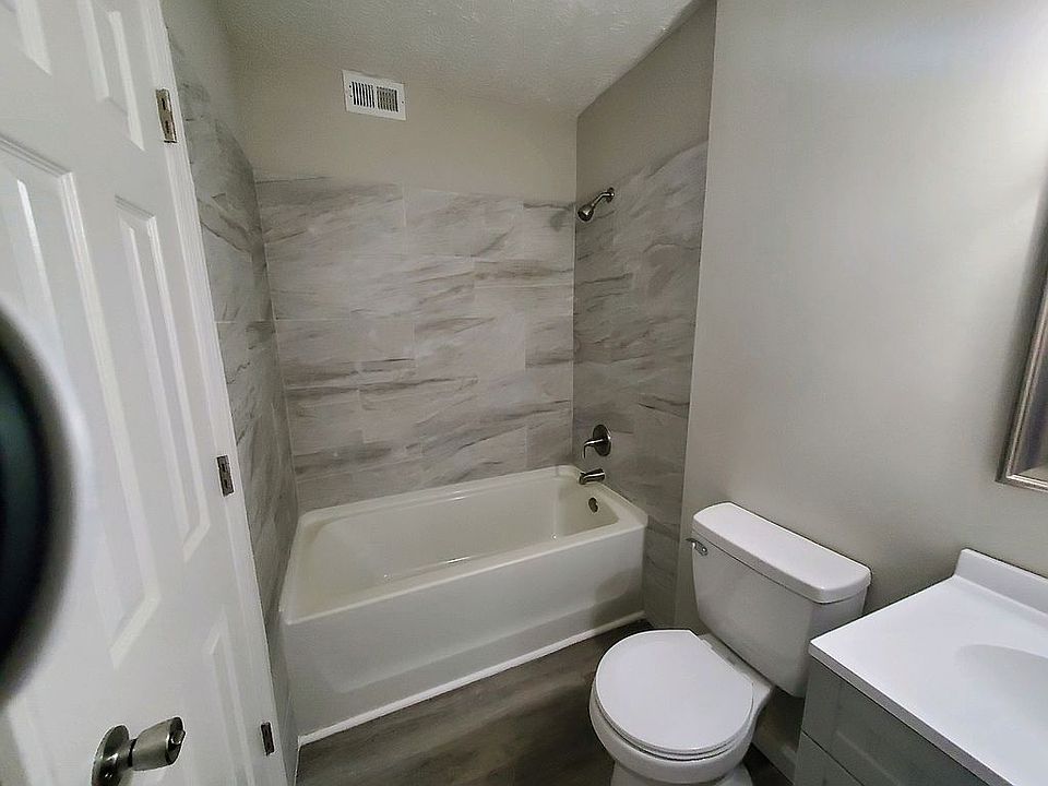 2nd image of 400 Price Quarters Rd