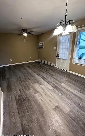 118 Amberly Dr #J — Photo 10