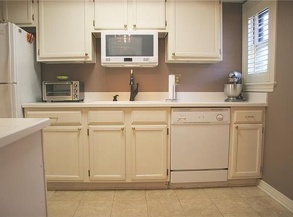 2nd image of 6411 Oriole Dr #6411