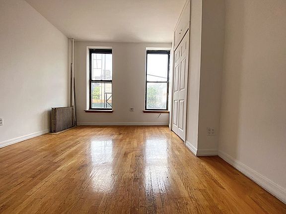 5th image of 184 1st Ave #2D