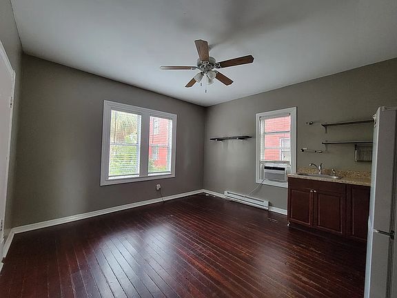 4th image of 230 7th Ave N APT 2