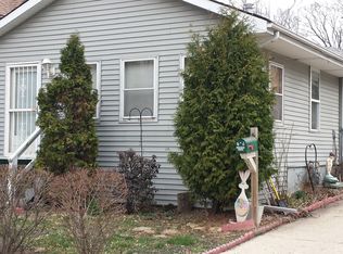 610 W Chicago St, Elgin, IL 60123