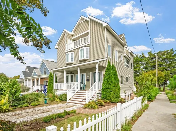 727 Tazewell Ave, Cape Charles, VA 23310