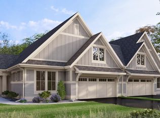 44 Spring Farm Rd, North Oaks, MN 55127