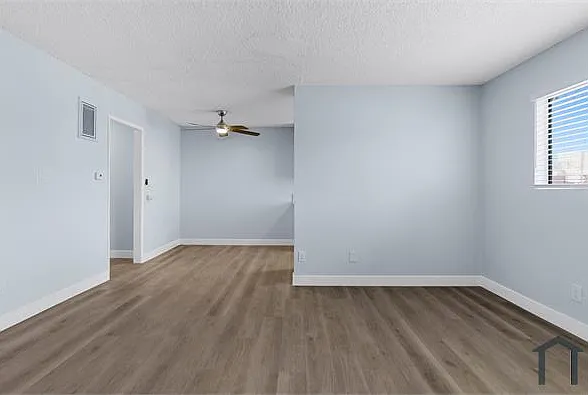 1804 W 78th St #2 — Photo 10