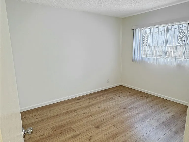 1820 N Edgemont St #2 — Photo 7