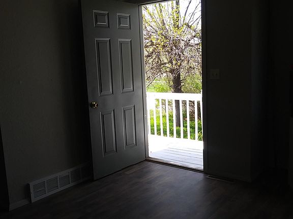 4th image of 12805 Larene Cir