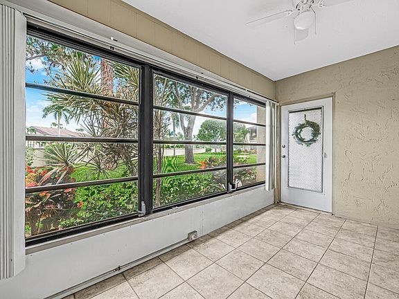 5th image of 3486 La Palmas Court #D-1