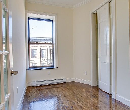 5th image of 15 W 103rd St #A5