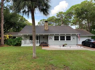 9530 94th St, Seminole, FL 33777