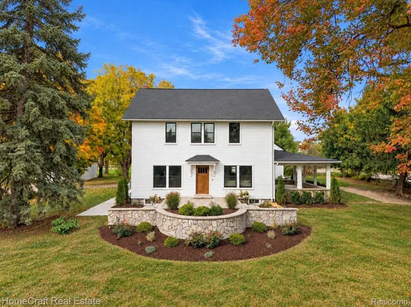 58620 Ten Mile Rd, South Lyon, MI 48178