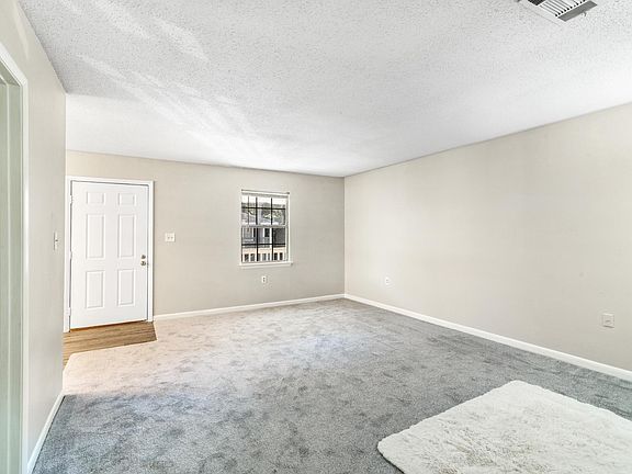4th image of 2804 Bradford Pl NW Unit 4