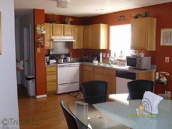 5th image of 4716 Chestfield Ln