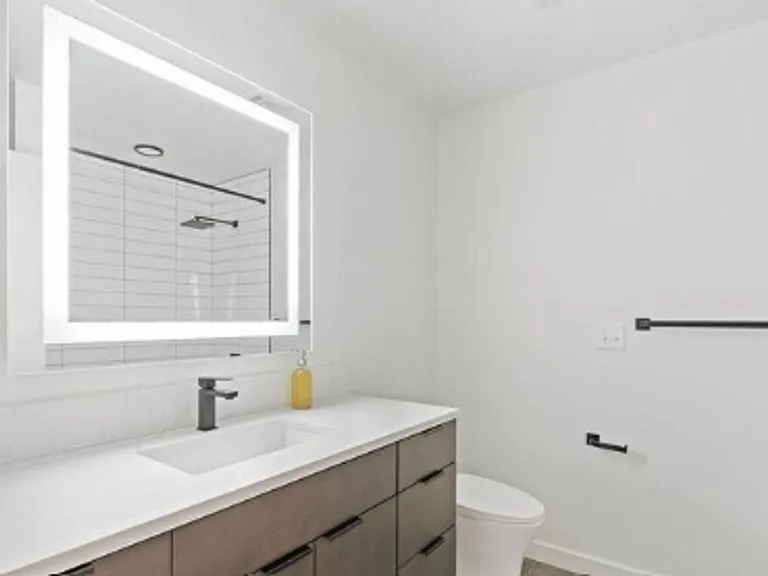 546 Enterprise Blvd #14 — Photo 16