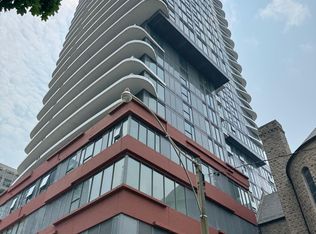 280 Dundas St W #602, Toronto, ON M5A 3W1