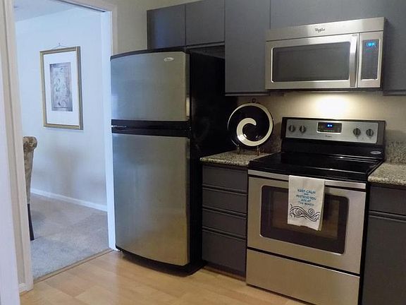 2nd image of 2814 Lee Oaks Pl APT 101