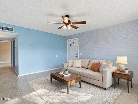 4th image of 4922 W De La Canoa Dr