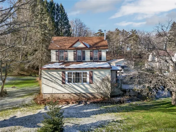6556 Route 362, Bliss, NY 14024