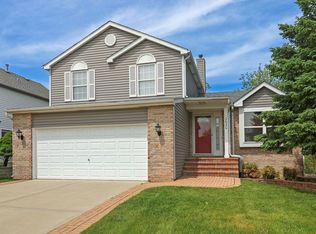 2620 Sycamore Dr, Waukegan, IL 60085