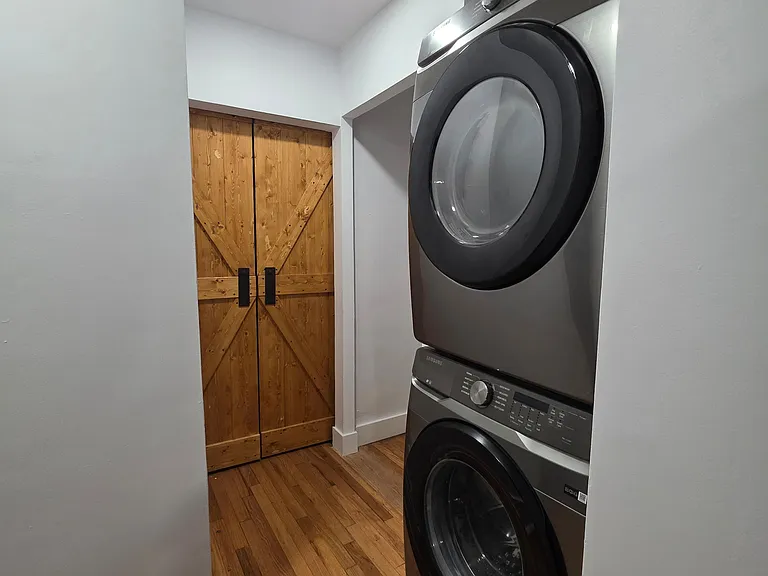 478 Fabyan Pl #1 — Photo 9