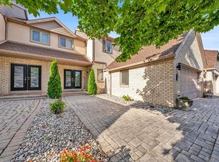 174 Crystal Harbour Dr, Lasalle, ON N9J 3M8