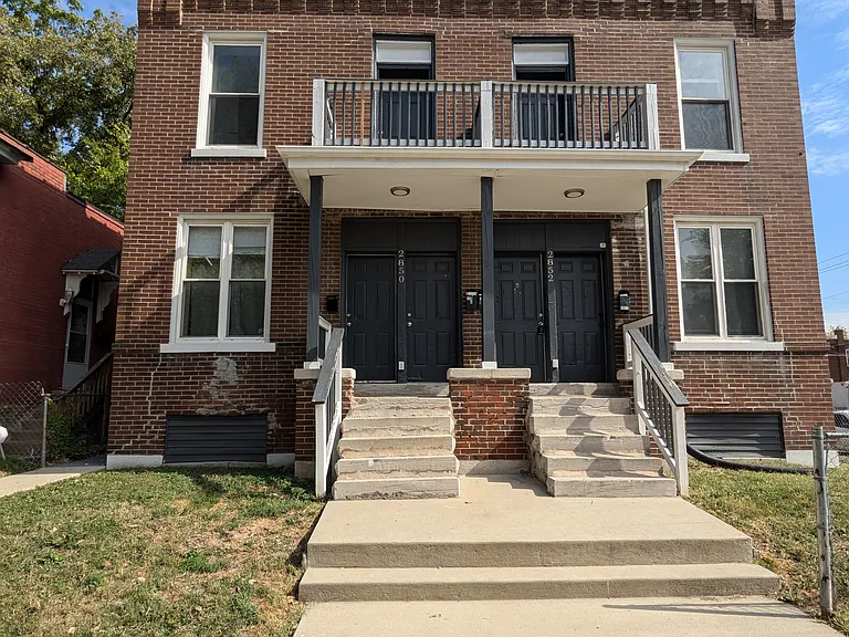 2850 Pennsylvania Ave #2F — Photo 1