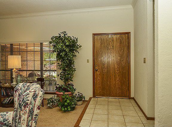 Entry way opens to living