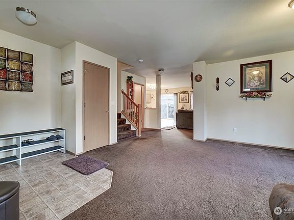 5th image of 21243 Brevik Pl NW
