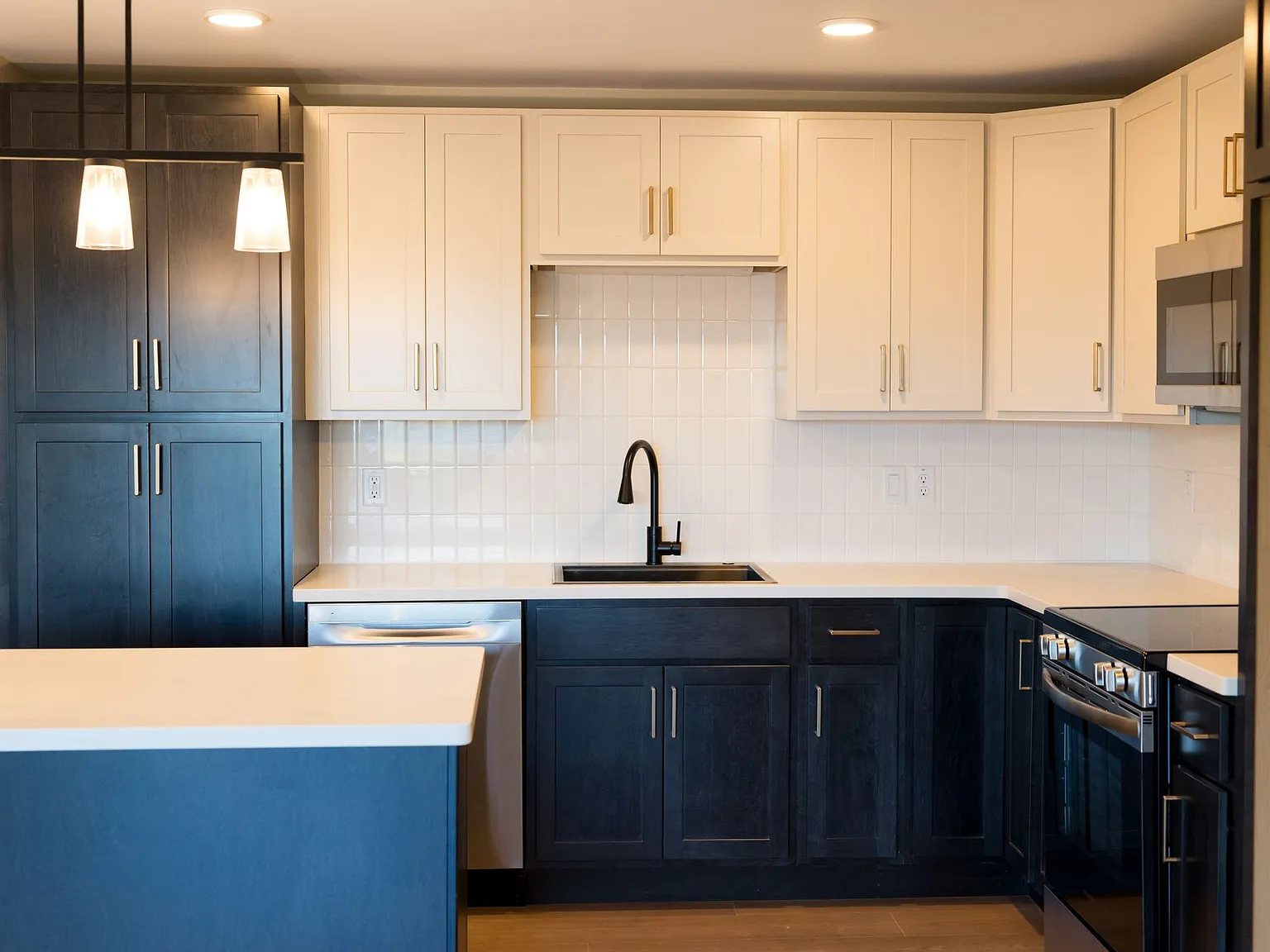 Brook Hill Apartments — Photo 4