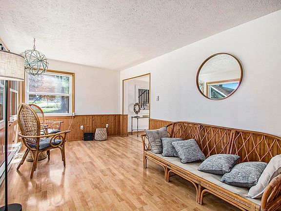 5th image of 7476 Beechwood Cir
