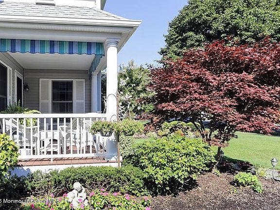 3rd image of 208 Beacon Blvd