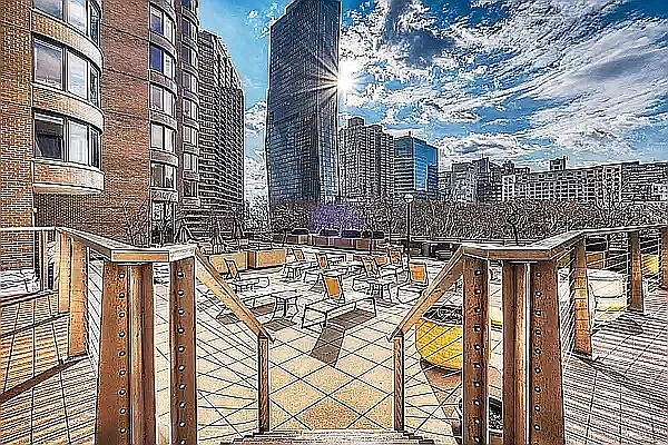 Rented by R New York | media 42