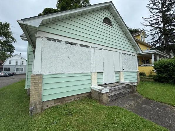 421 Adams Ave, Endicott, NY 13760