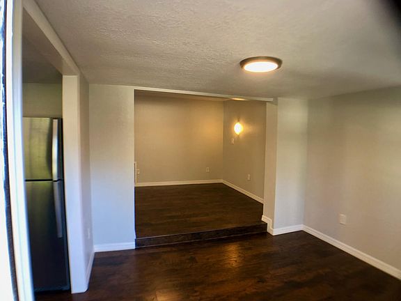 4th image of 255 Clay Ave