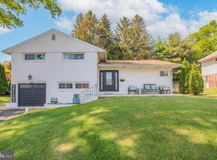 420 Foster Dr, Springfield, PA 19064