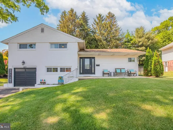 420 Foster Dr, Springfield, PA 19064