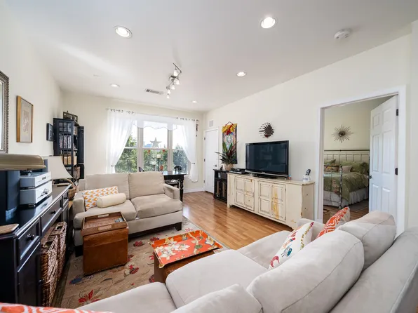 15 Warren St APT 208, Jersey City, NJ 07302