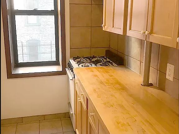 2nd image of 203 E 27th St #21