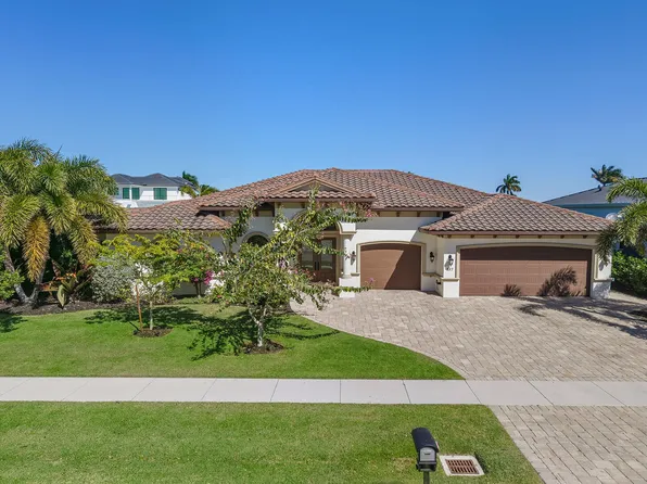 137 Hollyhock Ct, Marco Island, FL 34145