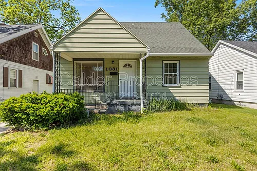 1031 Merrifield St SE Photo 1