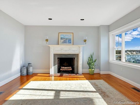 5th image of 312 Humphrey St #1