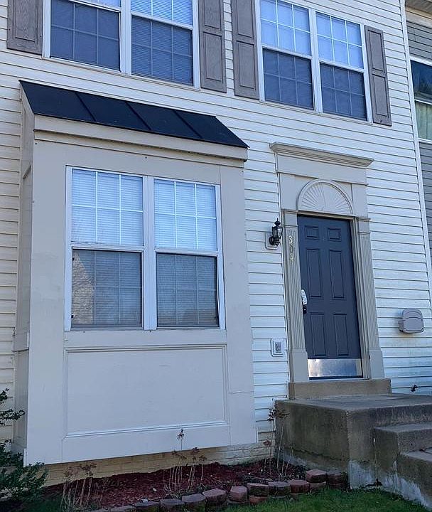 1st image of 304 Tolbelt Ct