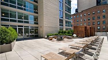 5th image of 505 W 37th St APT 2610