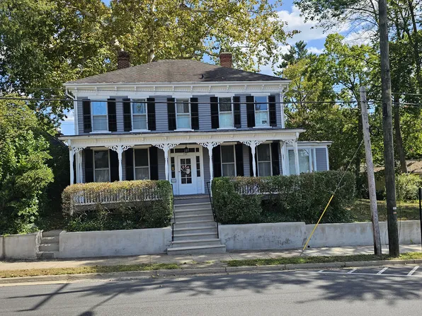 724 William St, Fredericksburg, VA 22401