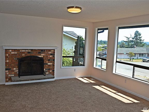 2nd image of 250 NW 1st Ave