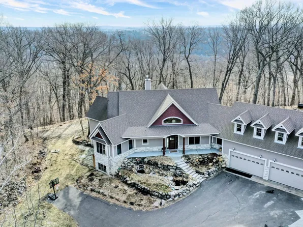 19155 263rd St, Shafer, MN 55074