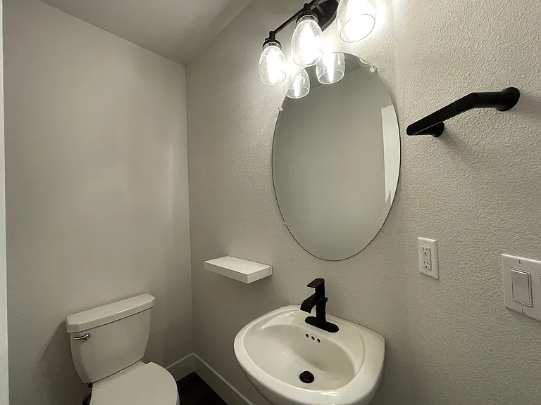 16022 NW Hosmer Ln — Photo 12