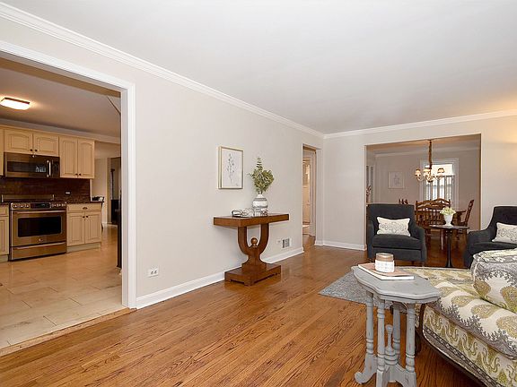 5th image of 489 S Cottage Hill Ave
