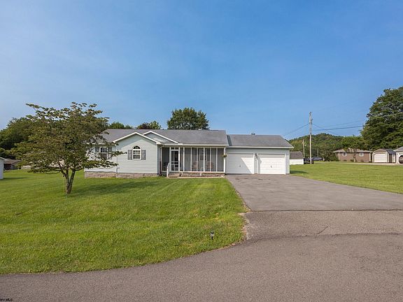 2nd image of 72 Hillview Dr